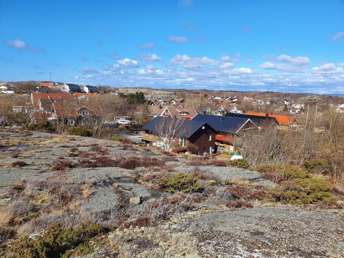 Skaergardsidyll Pa Bjoerkoe Med Gangavstand Till Havet Skarvik Bagian luar foto