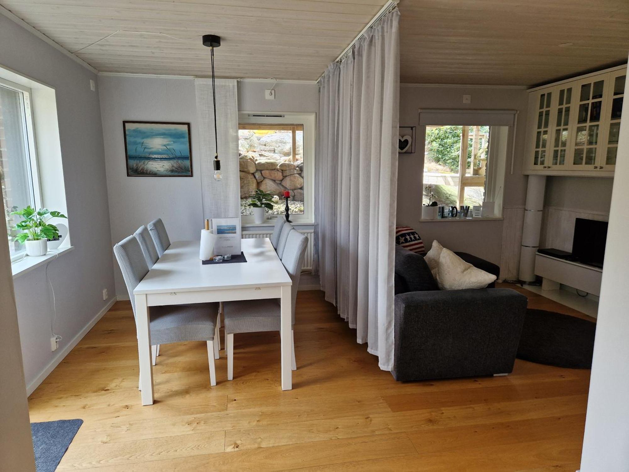 Skaergardsidyll Pa Bjoerkoe Med Gangavstand Till Havet Skarvik Bagian luar foto